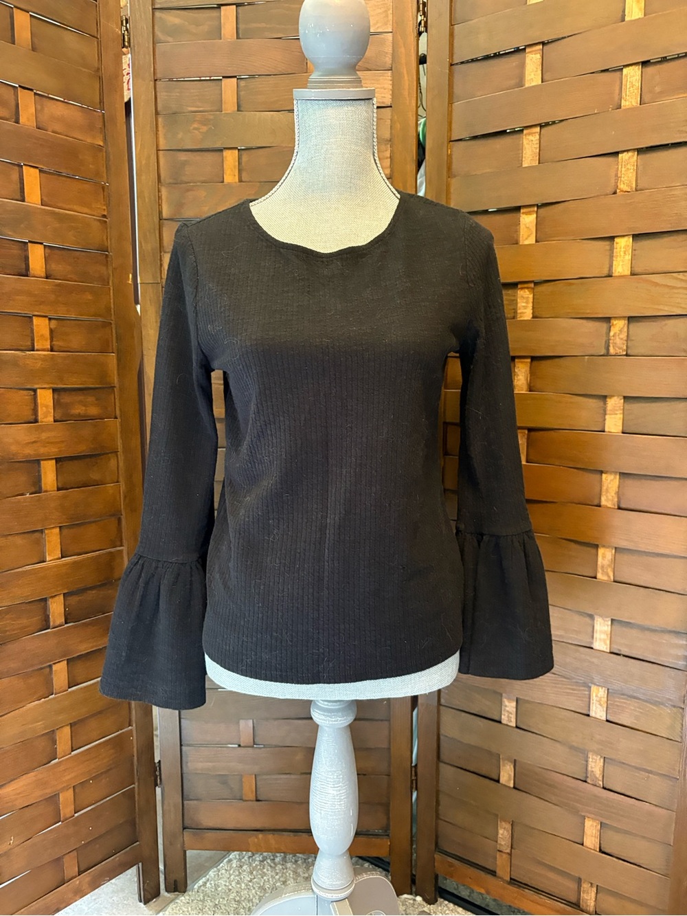 Anthropologie porridge black bell sleeve long sleeve top size small